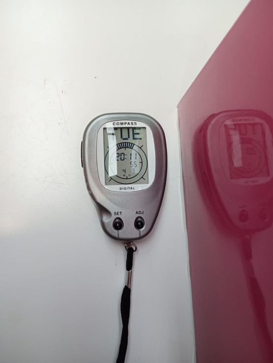 9-9-71163-2-Cronometro Digital Compass 