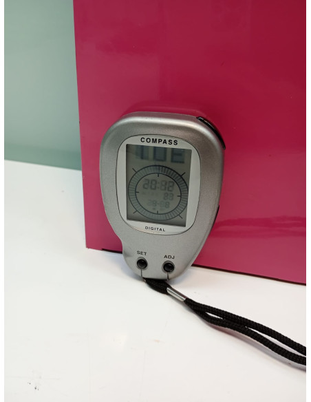 9-9-71163-5-Cronometro Digital Compass 