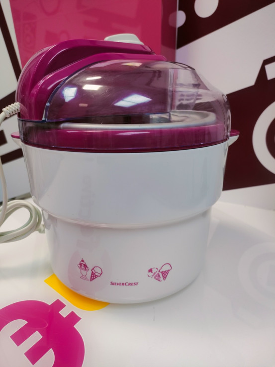 9-9-72042-2-Heladera Silvercrest