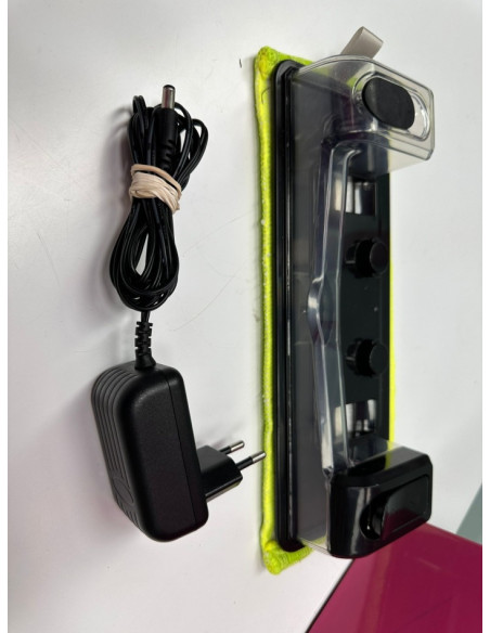 9-9-55568-4-Aspirador Escoba Taurus Inedit 29.6 Wash 