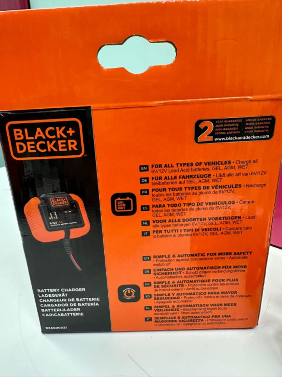 9-9-62092-3-Cargador Baterias BlackDecker 6 12V