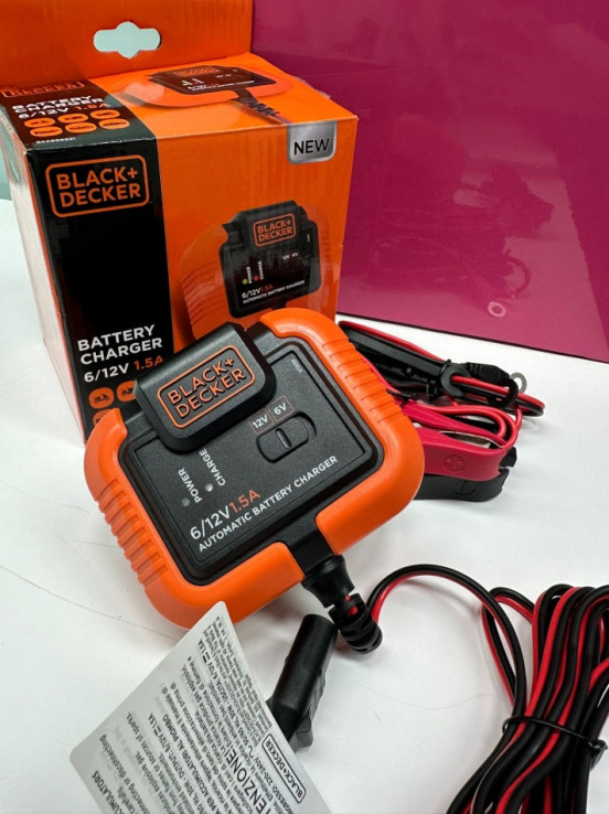 9-9-62092-4-Cargador Baterias BlackDecker 6 12V