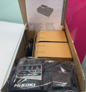 9-9-68162-1-Herramientas eléctricas Cargador uc18ysl3 2 baterías 5ah (sin uso)