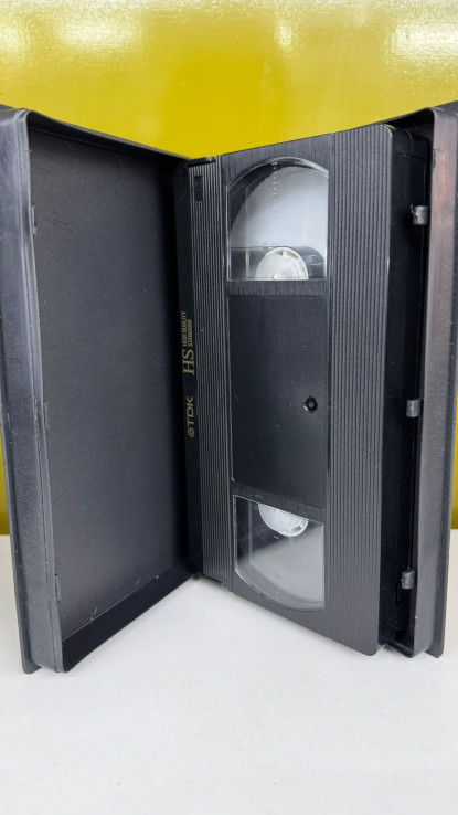 9-9-68601-2-TV y vídeo Video VHS Resplandor en la oscuridad