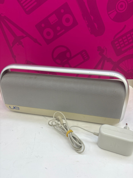 1-1-262515-1-Sonido Altavoz Inalámbrico Bluetooth Logitech UE Boombox S-00124 