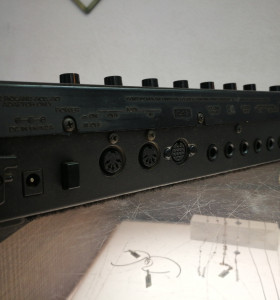 1-1-247594-1-Instrumento Cuerda Roland Gr1 Guitar Synthesizer 2