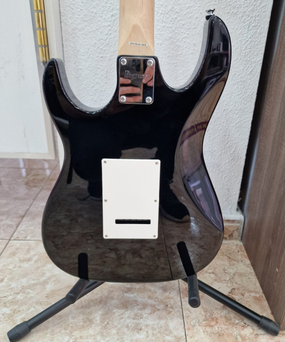 1-1-240825-4-Guitarra Electrica Ibanez Gio Negra