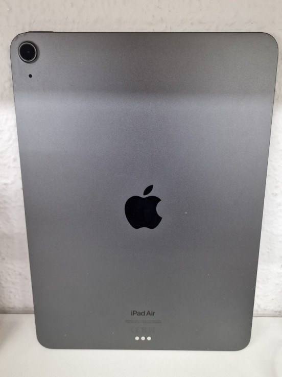1-1-238174-3-iPad Air 5º Generación 64Gb A2588 Silver 91