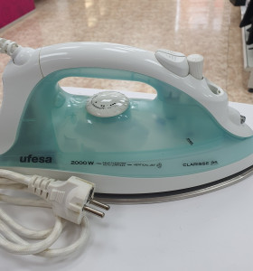 1-1-260716-1-Plancha Vapor Ufesa 2200W FD 9007