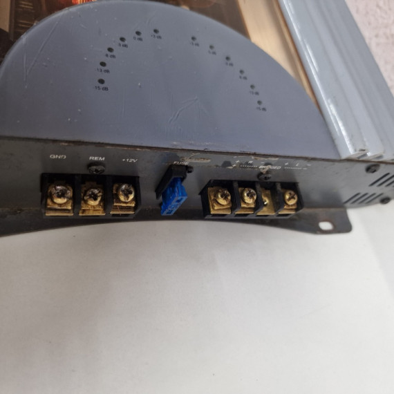 1-1-243239-2-Amplificador Jbl Gto 400W