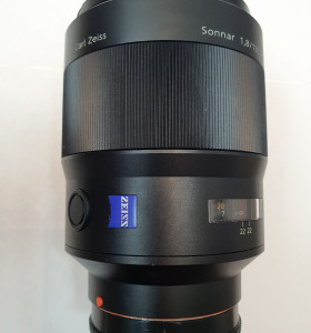 1-1-189792-1-Objetivo sony MOD-sal135f18z 2