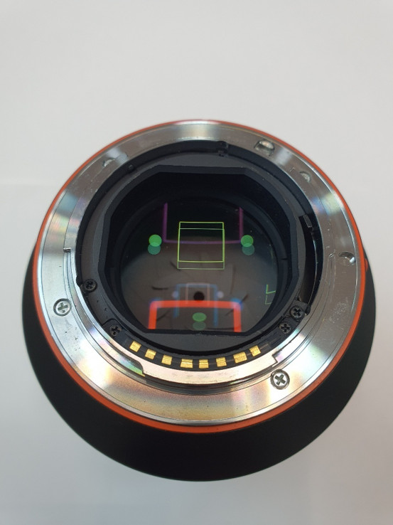 1-1-189792-4-Objetivo sony MOD-sal135f18z