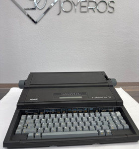 1-1-260934-1-Máquina Recreativa Olivetti Et Personal 540 II