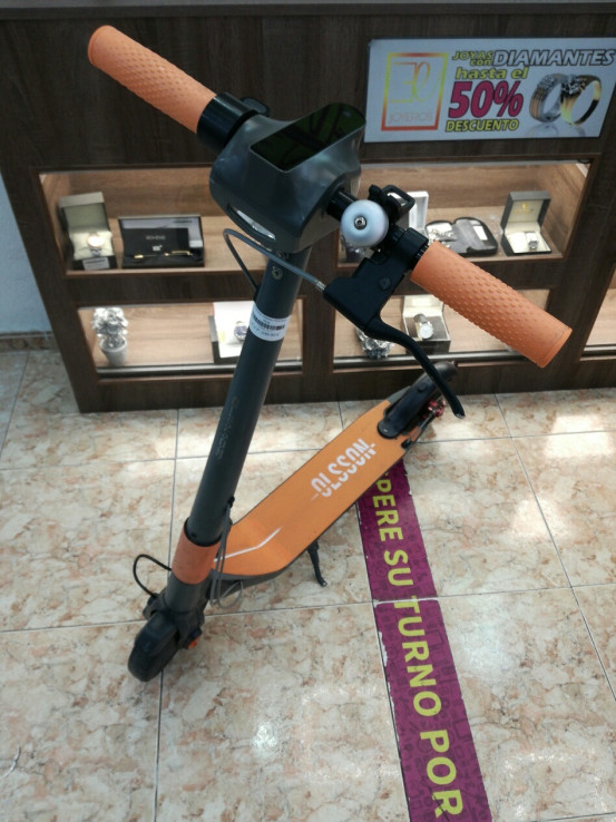 1-1-236594-1-Patinete Olsson Rhino Naranja Gris