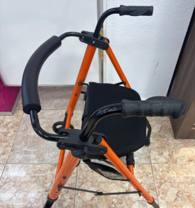 1-1-259918-1-Andador Rollator Neron Naranja 2
