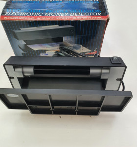1-1-257307-1-Hogar Y Complementos Detector Billetes Luz UVA MD-188 2