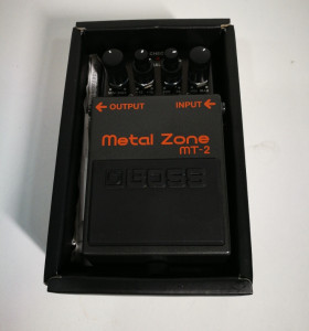 1-1-235327-1-Equipamiento Boss MT-2 Metal Zone Distortion 