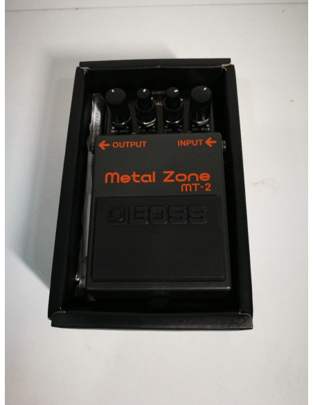 1-1-235327-1-Equipamiento Boss MT-2 Metal Zone Distortion 