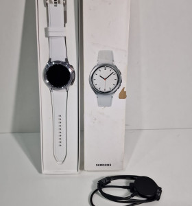 1-1-236877-1-Smartwatch Samsung Watch4 Classic 20mm 2