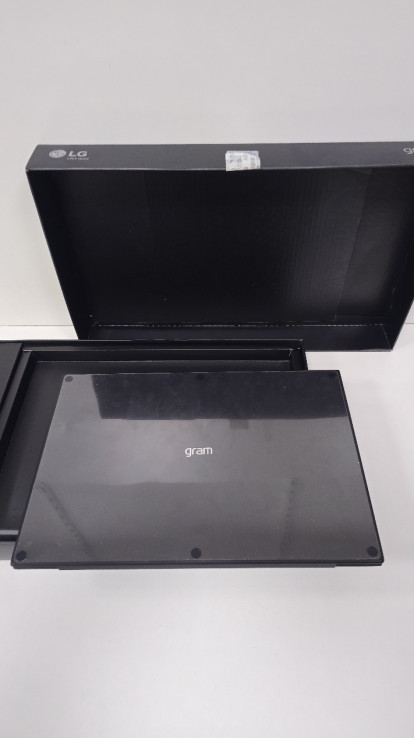1-1-242948-2-Ordenador Portátil LG Gram 16Z90Q-G.AP75B Intel Core I7-1260P 16GB 512GB SSD 16 