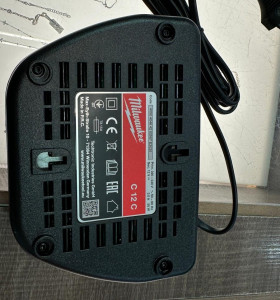 1-1-247753-1-Herramientas eléctricas Cargador De Baterias Milwaukee C12C 2