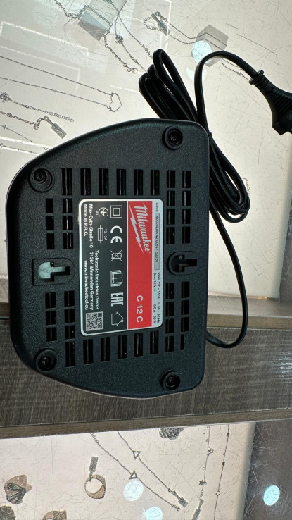 1-1-247753-2-Herramientas eléctricas Cargador De Baterias Milwaukee C12C