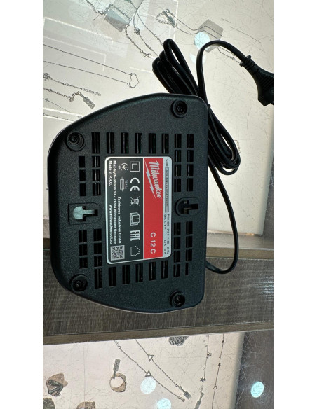 1-1-247753-2-Herramientas eléctricas Cargador De Baterias Milwaukee C12C