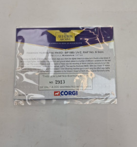 1-1-251659-1-Bebé y juguetes Corgi AA32003 Hawker Hurricane Mk II D LIMITED EDITION