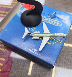1-1-251631-1-Bebé y juguetes maqueta silverwings edicion limitada 1:600 ozark 2924 181 Dc-9