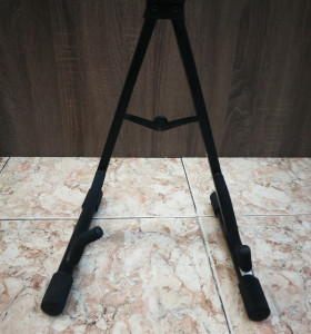 1-1-256749-1-Instrumento Cuerda Soporte Negro