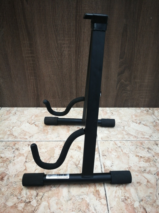 1-1-256749-2-Instrumento Cuerda Soporte Negro