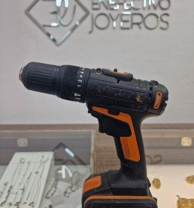 1-1-258723-1-Taladro A Bateria Worx Wx371.1 2 Baterias 2