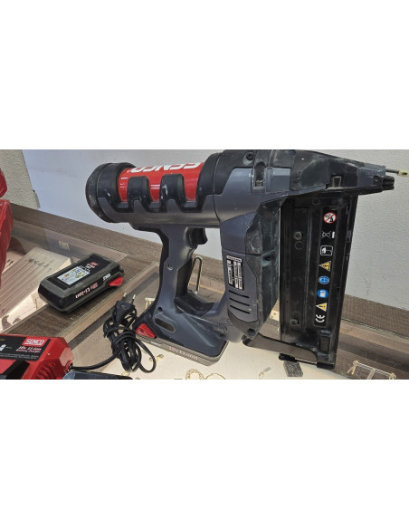 1-1-248807-2-Clavadora Eléctrica A Bateria Senco F18