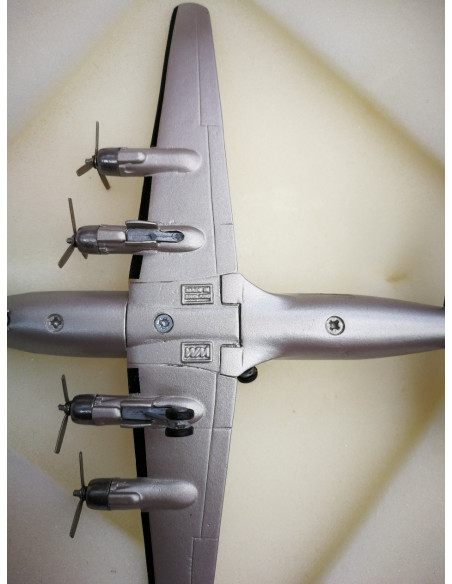 1-1-251666-2-Bebé y juguetes WM Classic Airliners CA16C Douglas DC-4 Skymaster Air France