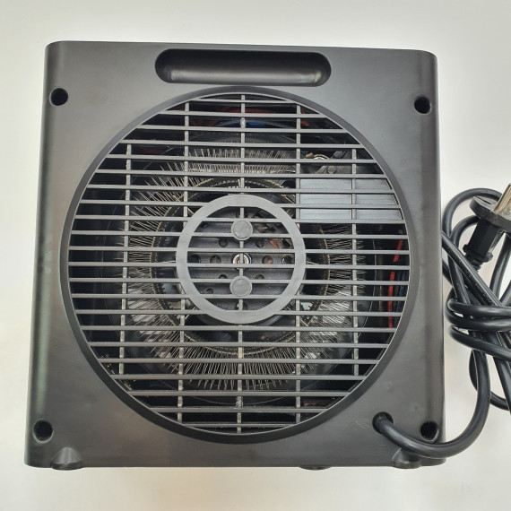 1-1-257440-2-Termoventilador Black Decker BXSH2003E