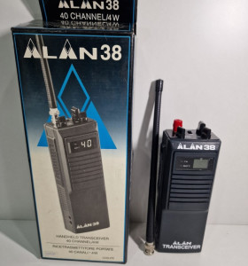 1-1-238010-1-Walkie Talkie Alan 38