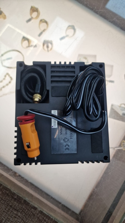 1-1-251020-3-Compresor Mini Negro