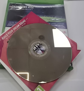 1-1-248988-1-Videojuego Xbox One Fifa 19 2