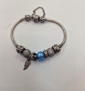 1-1-260295-1-Pulsera Pandora Con Charm 2