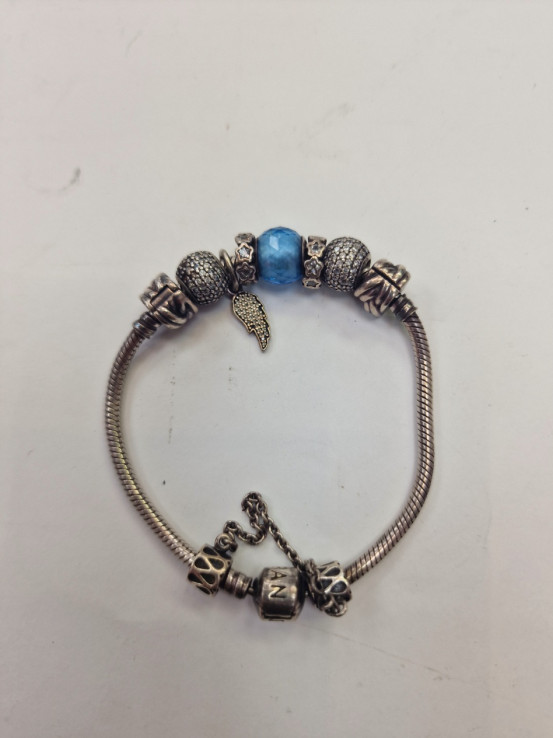 1-1-260295-3-Pulsera Pandora Con Charm