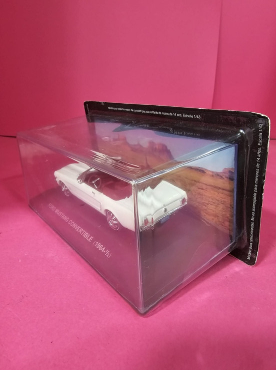 8-8-72791-3-Bebé y juguetes Ford Mustang Convertible (1964)