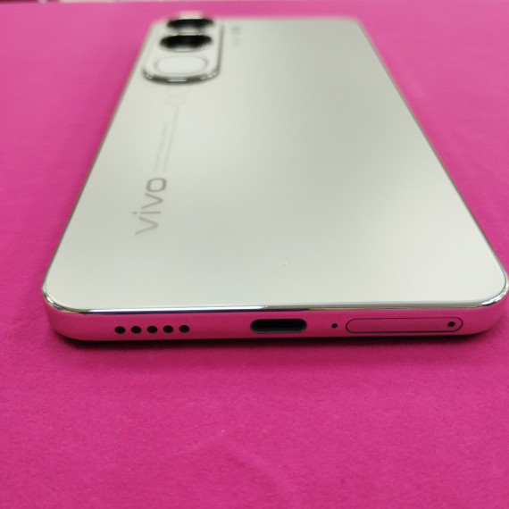 6-6-163949-4-Smartphone Vivo 40 Se 80w