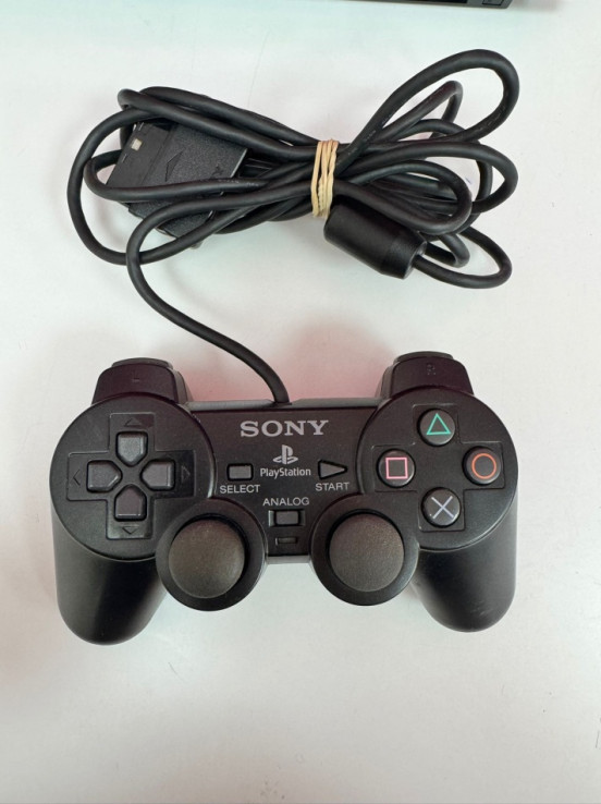 7-7-81220-3-Consola PS2 Slim