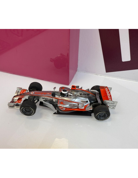 9-9-72814-4-Coche metal scalextric mercedes benz mobil 1