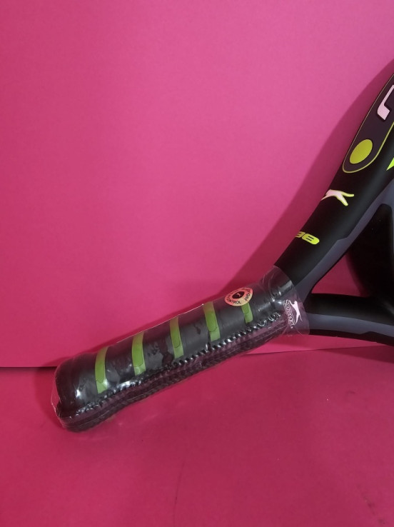 8-8-72920-7-Pala De Pádel Razor Green Slazenger (nueva)