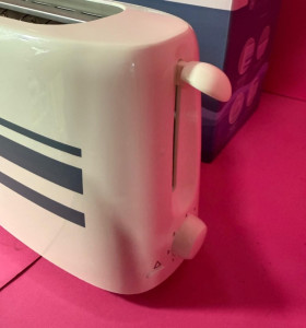 8-8-69714-1-Tostadora Bergner BG-51014-BL 700W 2