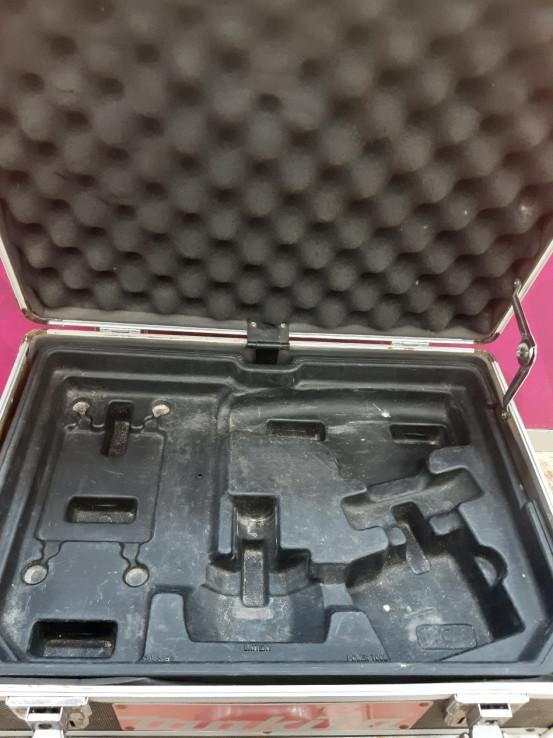 1-1-263433-4-Taladro A Bateria Makita 6281D Verde