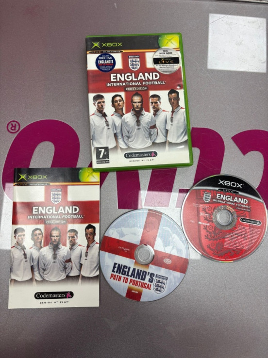 7-7-81442-1-Videojuego England International Footbal