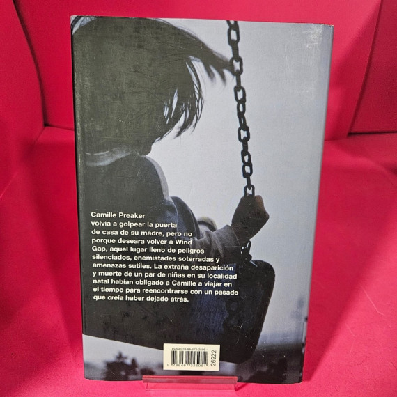 8-8-73091-2-Libro Gillian Flynn Heridas Abiertas