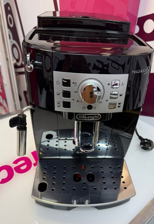 9-9-72991-2-Cafetera DeLonghi Magnifica S ECAM22.113.B